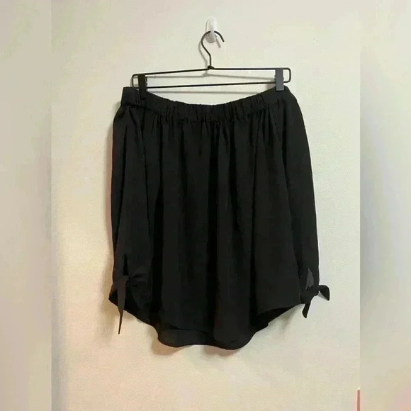 Express - Women’s Black Off the Shoulder 3/4 Bow Sleeve Blouse - Size Small - Picture 1 of 6